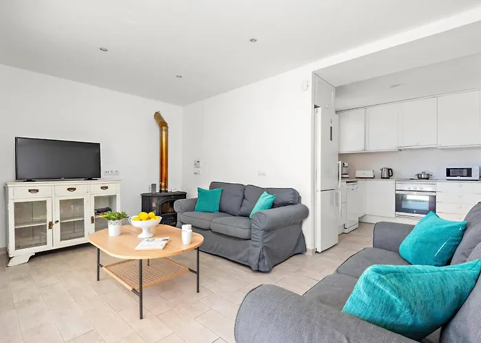 Molly 16 By Villa Punta Prima (Menorca)