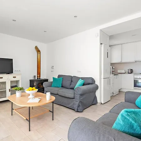 Molly 16 By Villa Punta Prima (Menorca)